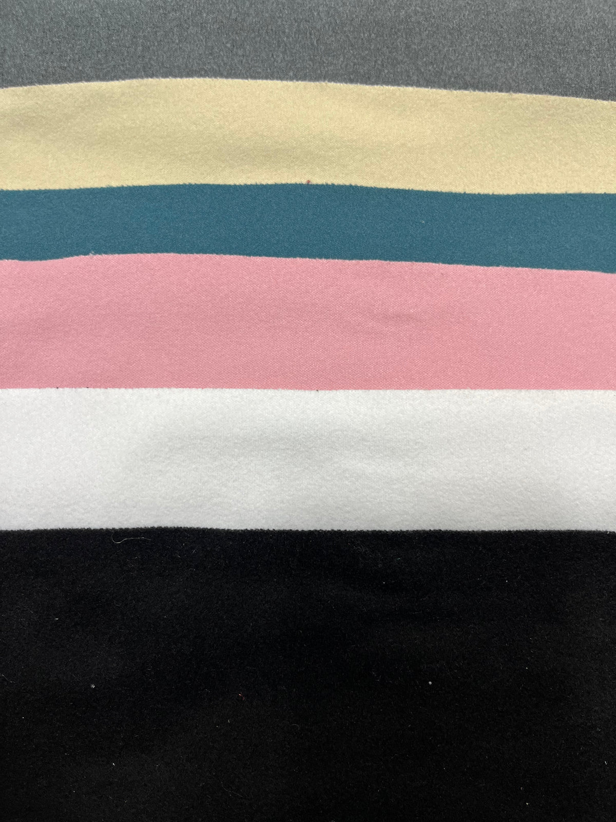 Tela Dralon Lisa De Poliéster Para Blusa Y Pantalón · 156 cm · Por Kilo