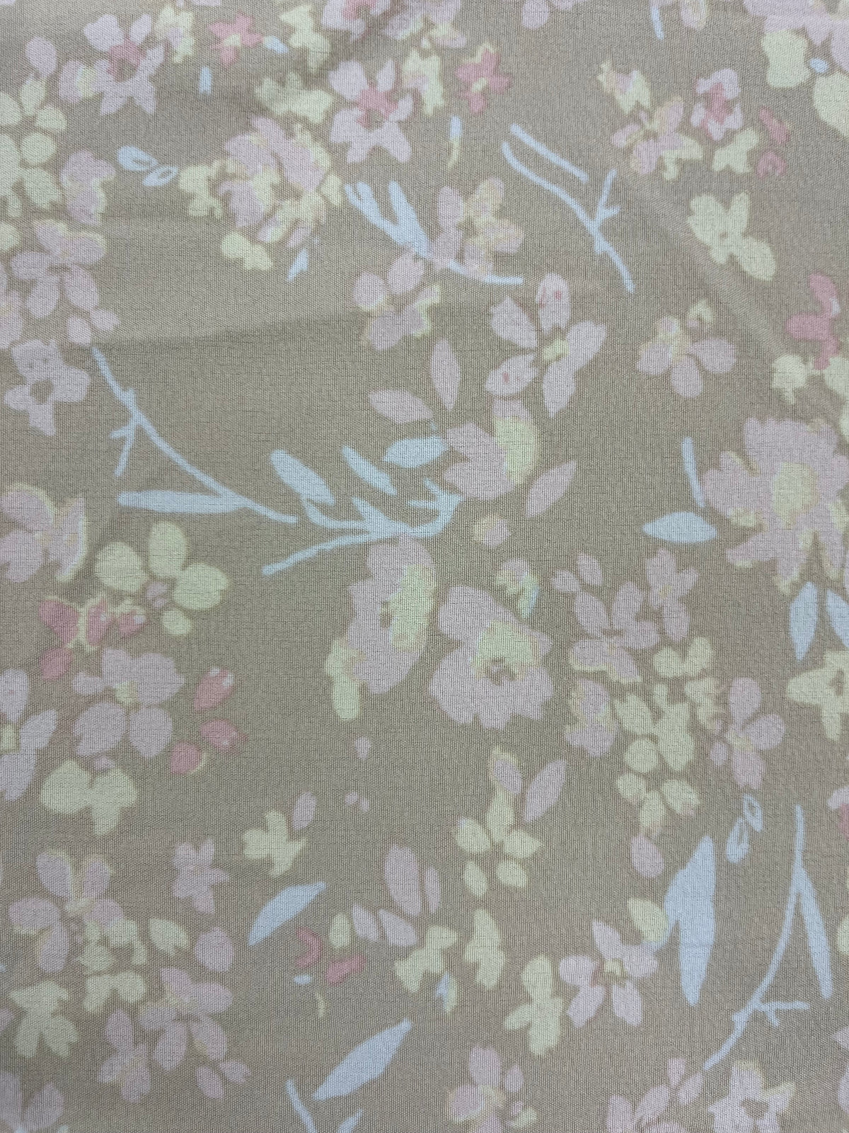 Tela Madrid Estampada De Poliéster Para Blusa, Pantalón Y Vestido · 146 cm · 15318