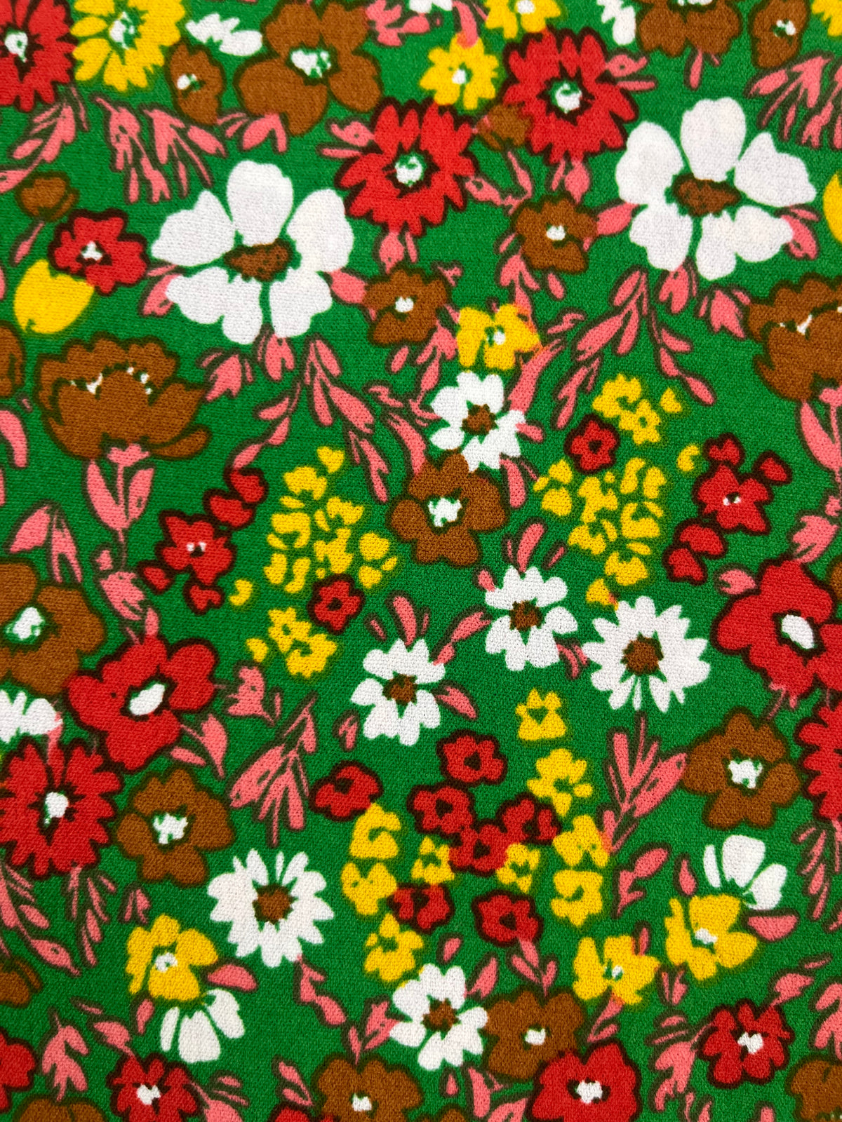 Tela Cey Estampada De Poliéster Para Blusa, Pantalón Y Vestido · 146 cm · 14038