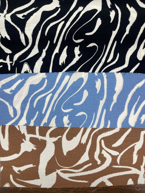 Tela Cey Estampada De Poliéster Para Blusa, Pantalón Y Vestido · 146 cm · 14979