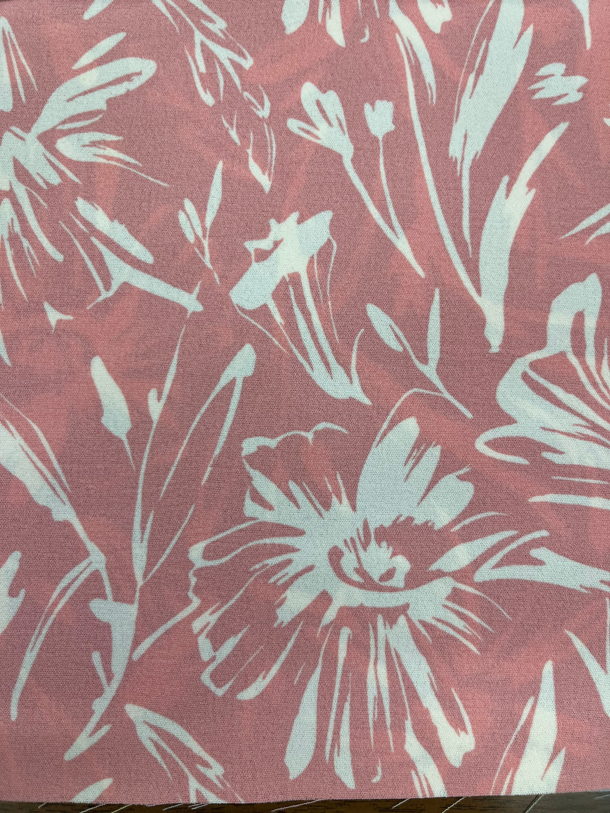 Tela Cey Estampada De Poliéster Para Blusa, Pantalón Y Vestido · 146 cm · 15195