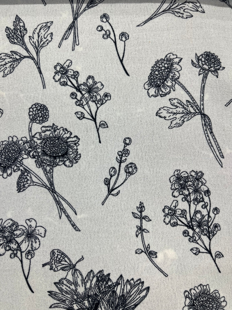 Tela Cey Estampada De Poliéster Para Blusa, Pantalón Y Vestido · 146 cm · 15289