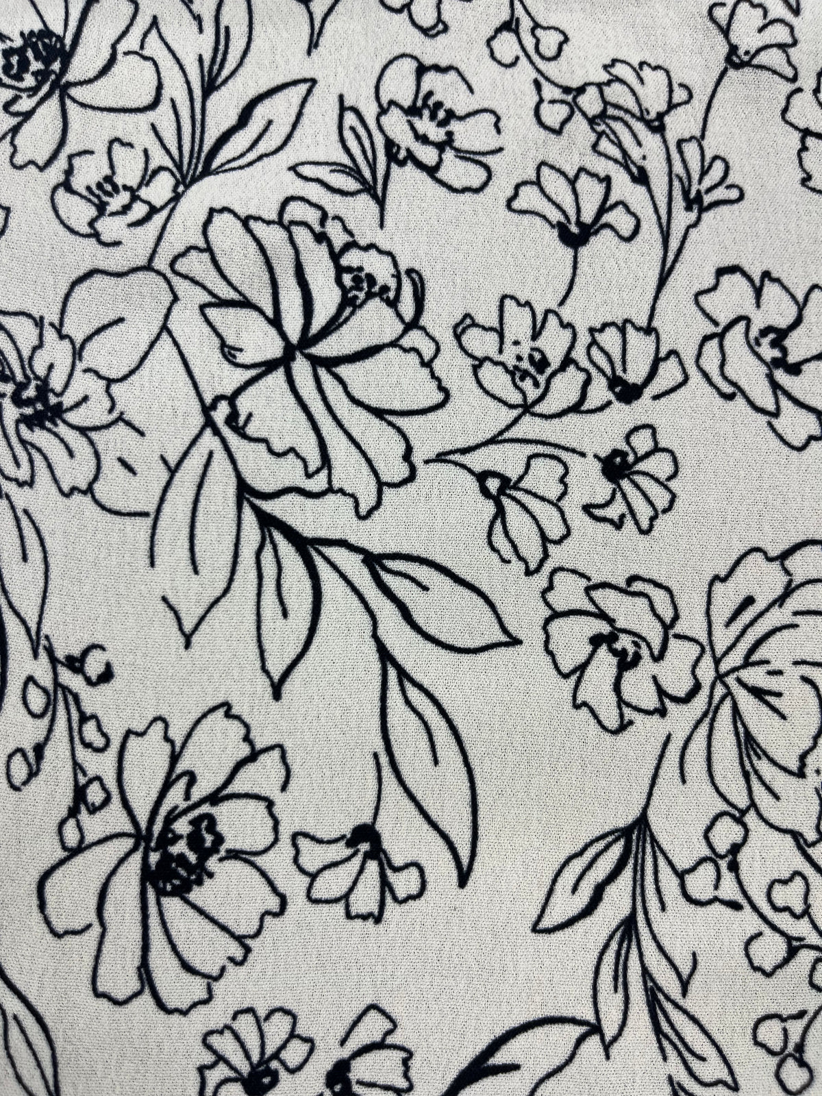 Tela Cey Estampada De Poliéster Para Blusa, Pantalón Y Vestido · 146 cm · 15293