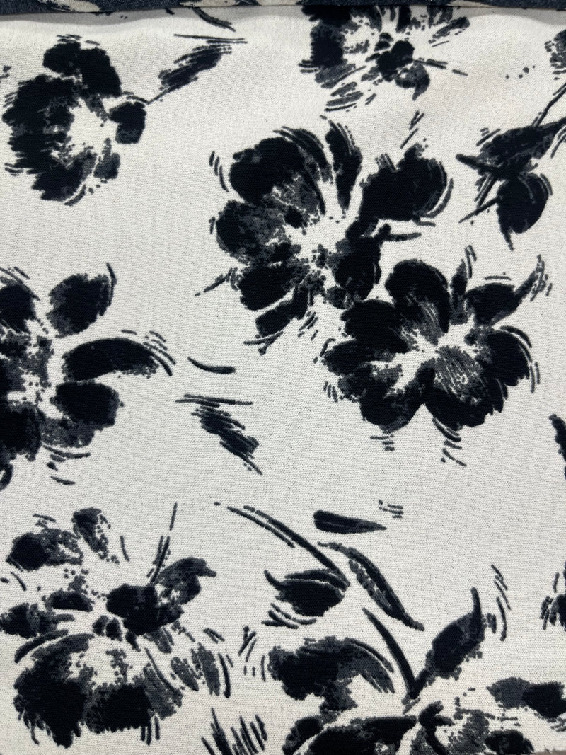 Tela Cey Estampada De Poliéster Para Blusa, Pantalón Y Vestido · 146 cm · 15294
