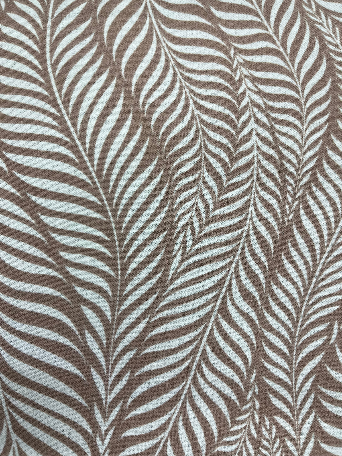 Tela Cey Estampada De Poliéster Para Blusa, Pantalón Y Vestido · 146 cm · 15194