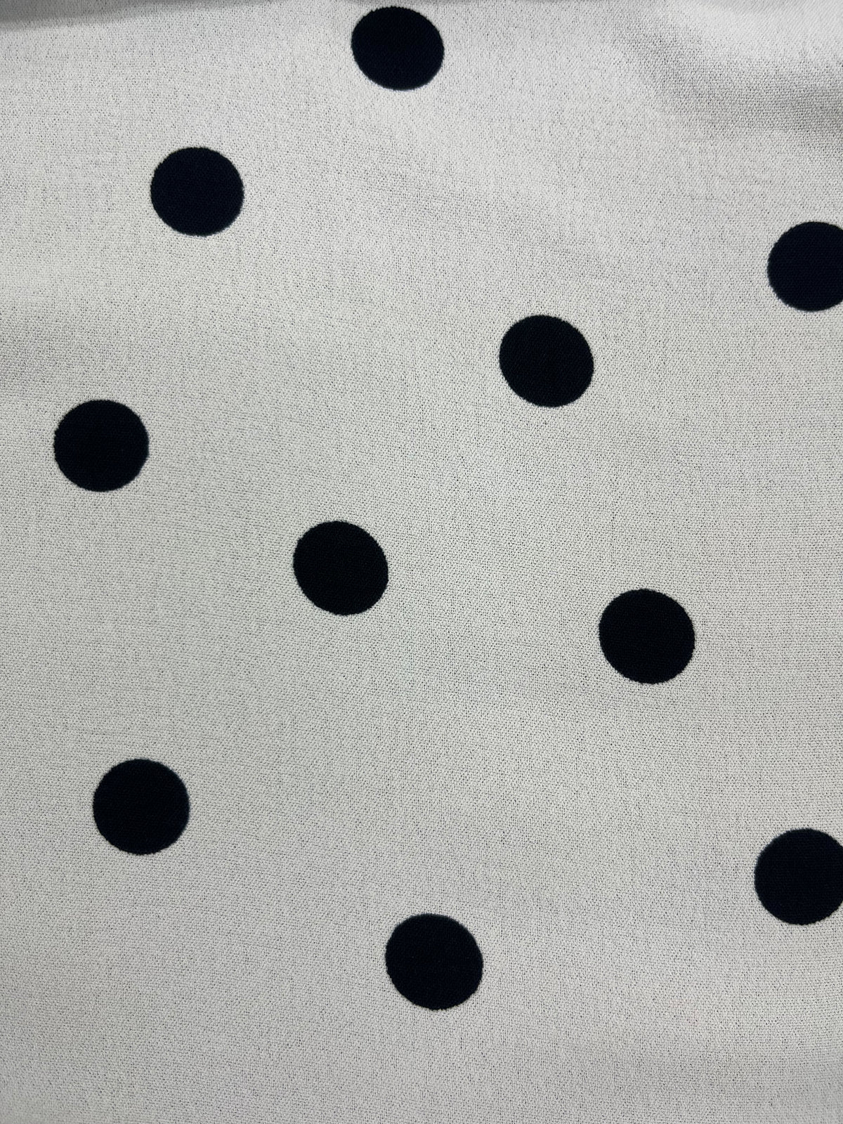 Tela Cey Estampada De Poliéster Para Blusa, Pantalón Y Vestido · 150 cm · 15365
