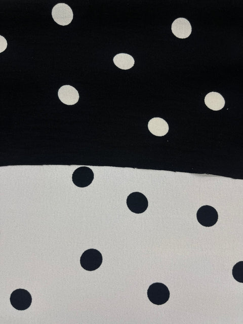 Tela Cey Estampada De Poliéster Para Blusa, Pantalón Y Vestido · 150 cm · 15365