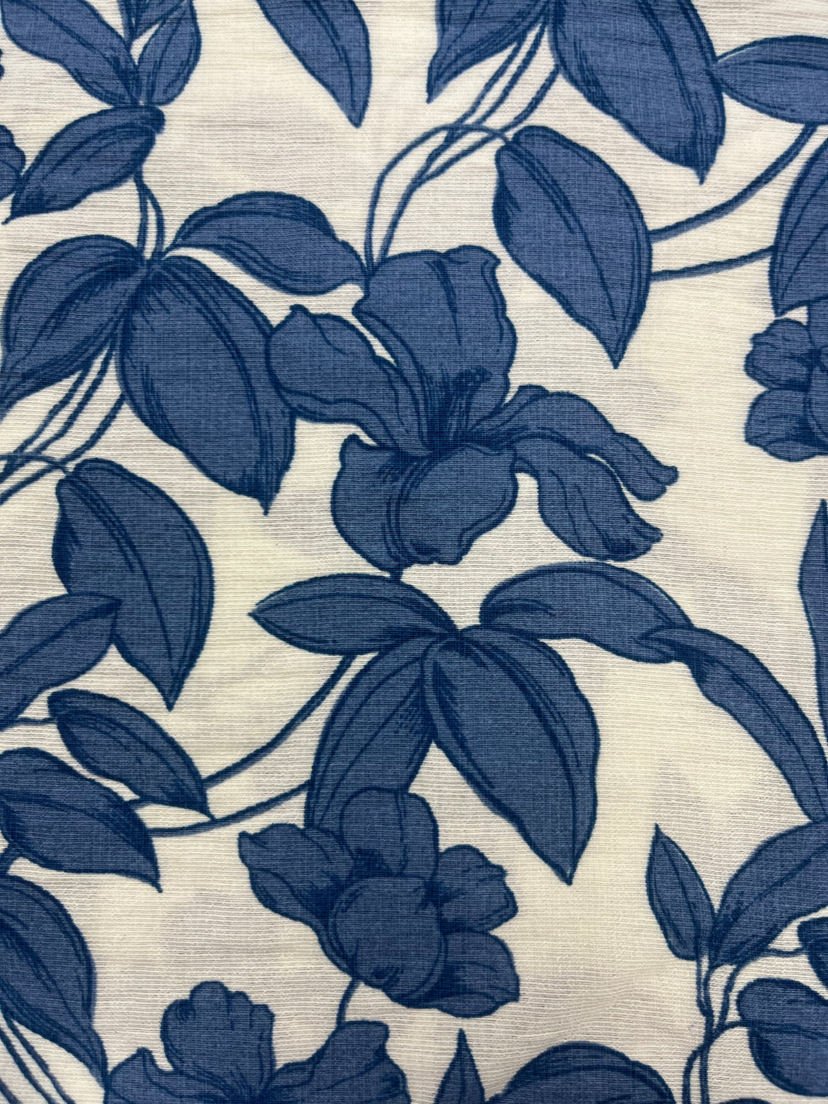 Tela Mozart Estampada De Rayón Para Blusa Y Vestido · 146 cm