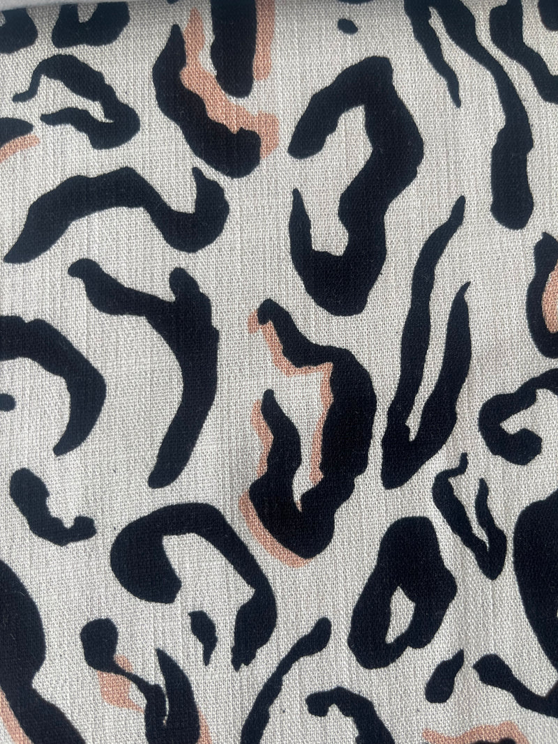 Tela Rayón Challis Slub Estampada Para Blusa · 146 cm · 14659