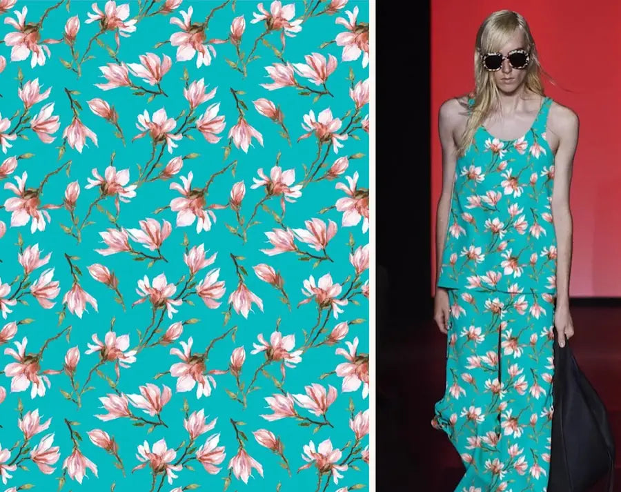 Estampado Magnolias turquesa y prenda confeccionada